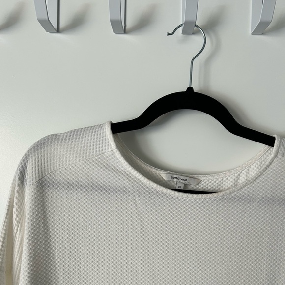 3/4 length sleeve top - Picture 1 of 3